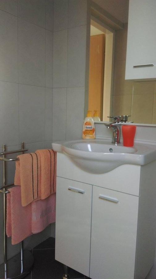 Room Ribica Banjol Exterior foto